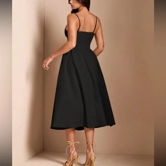 Elegant White Midi Dress - Picture 4 of 16